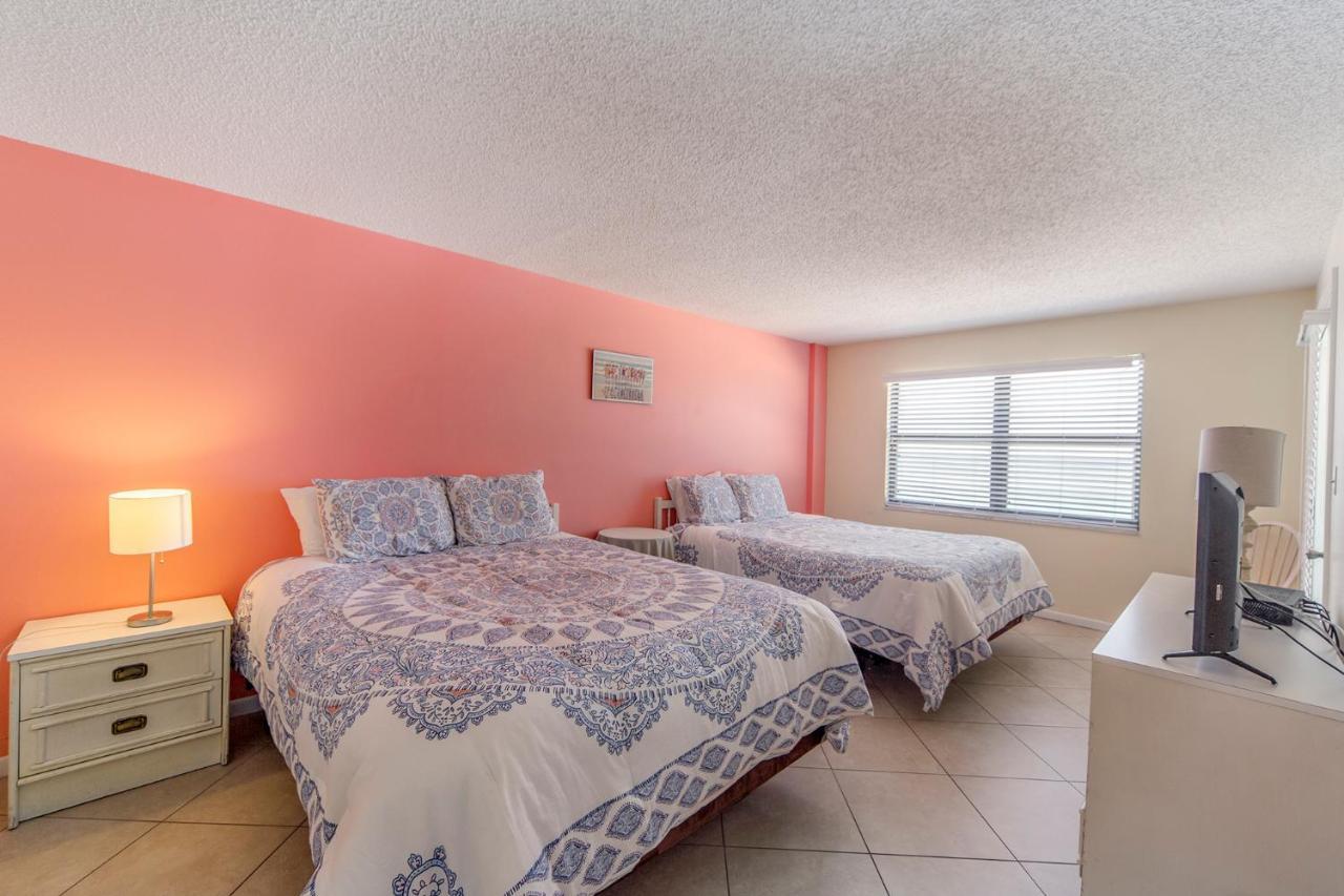 407 Beach Place Condos St. Pete Beach Buitenkant foto